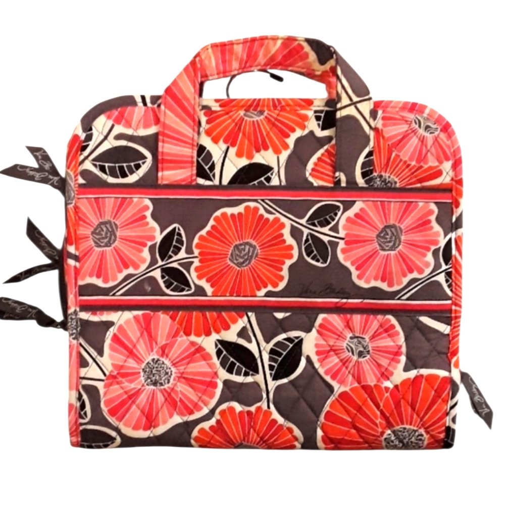 Vera Bradley Red Cosmetic Bag & Carry Case. Multi Zip Compartments.🌺